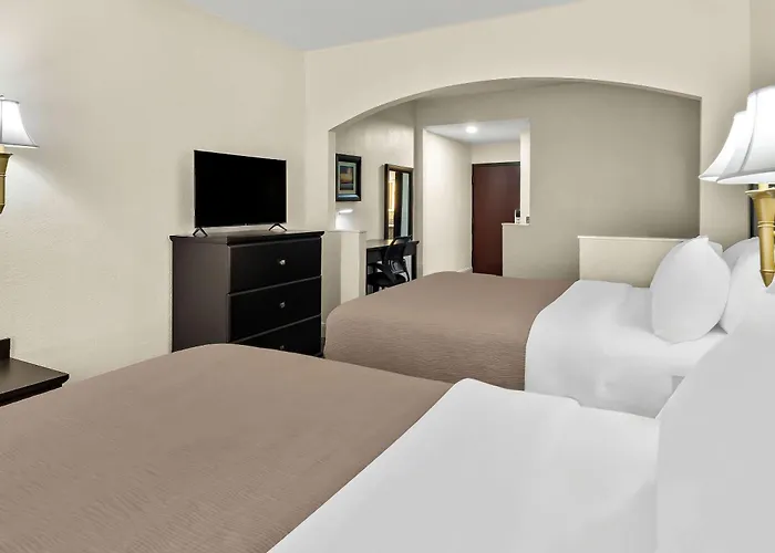 Quality & Hotel Lafayette